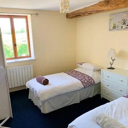 Millstone 2, Two Bed + Shared Pool * Chassenon