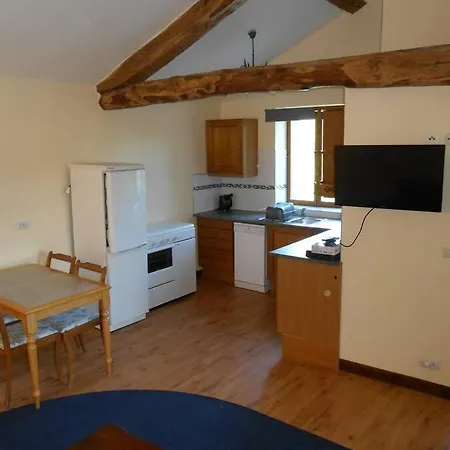 Millstone 2, Two Bed + Shared Pool *