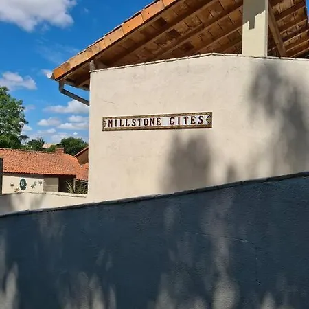 Millstone 2, Two Bed + Shared Pool