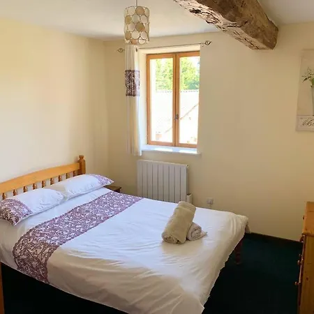 Millstone 2, Two Bed + Shared Pool *